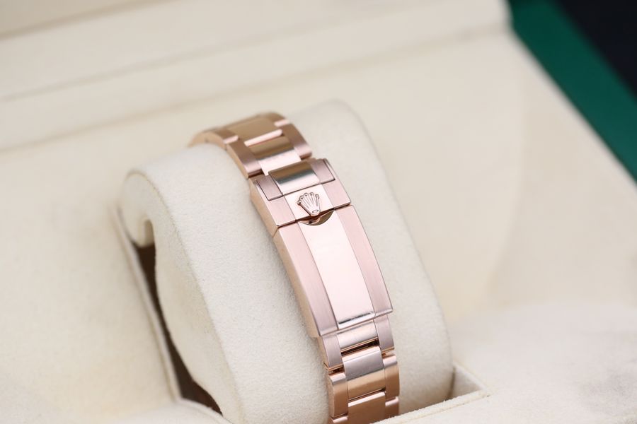 Rolex GMT Master II 126715 CHNR